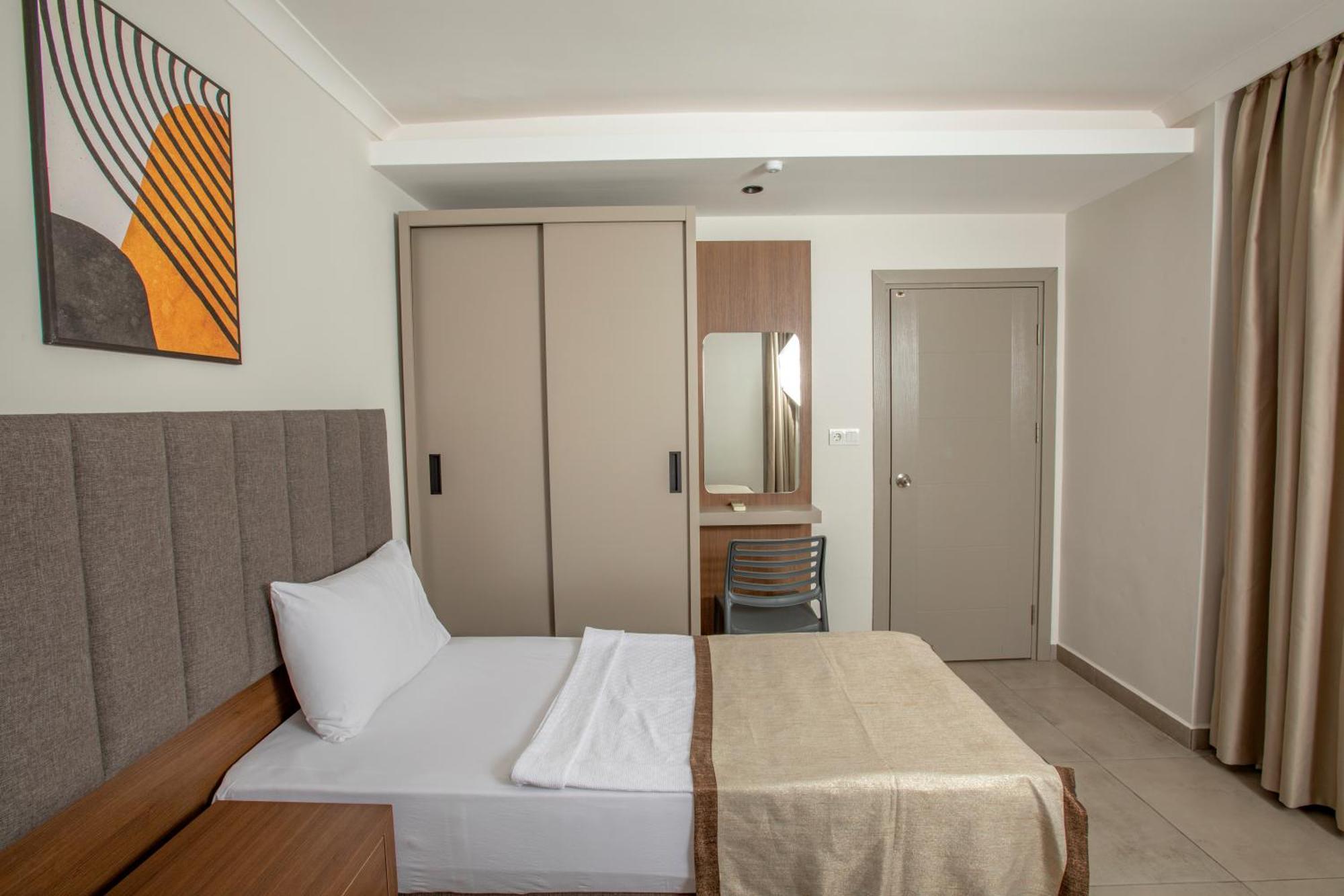 เพอร์เล อพาร์ท โฮเทล Hotel อลันยา ภายนอก รูปภาพ