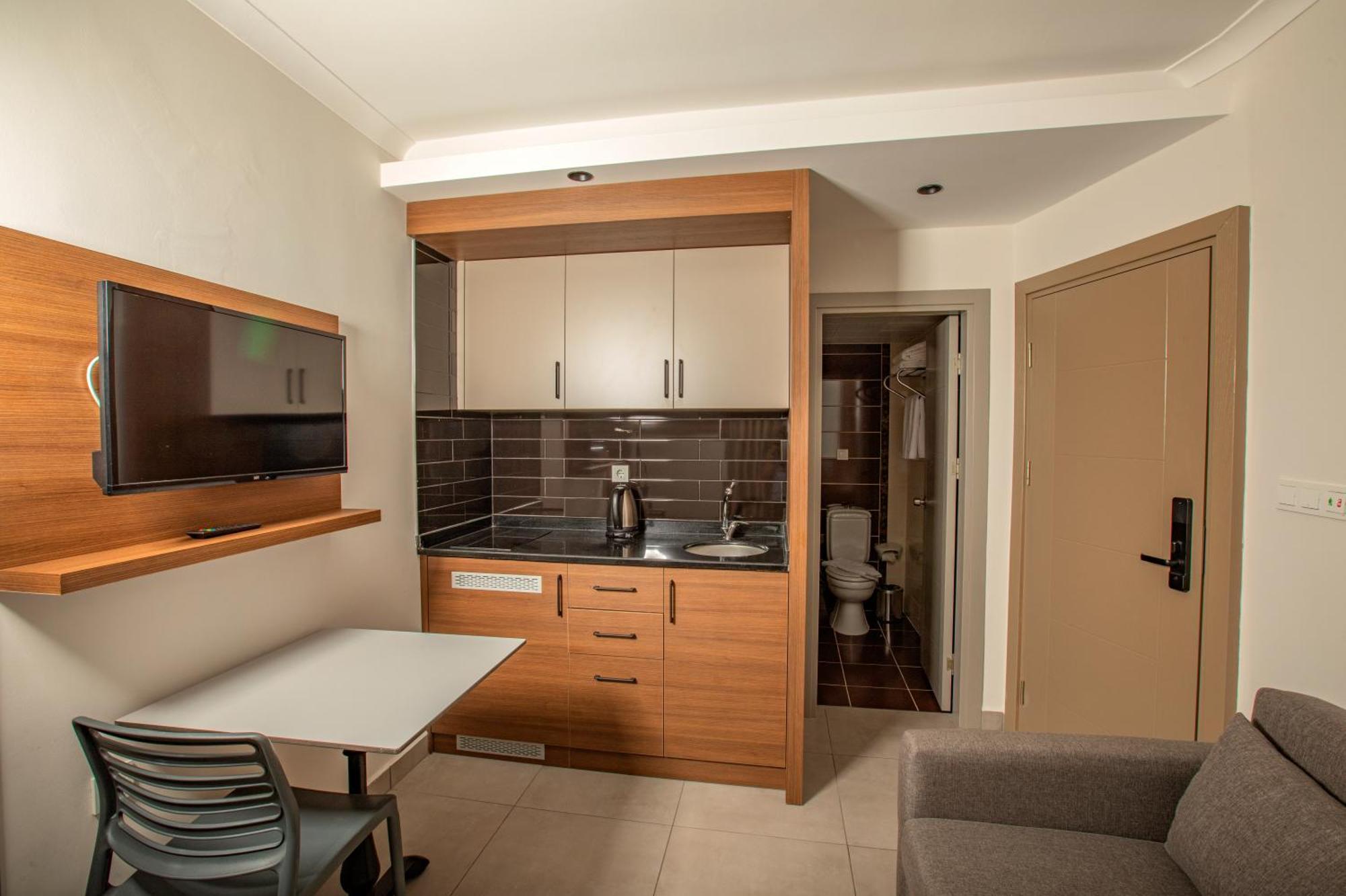 เพอร์เล อพาร์ท โฮเทล Hotel อลันยา ภายนอก รูปภาพ
