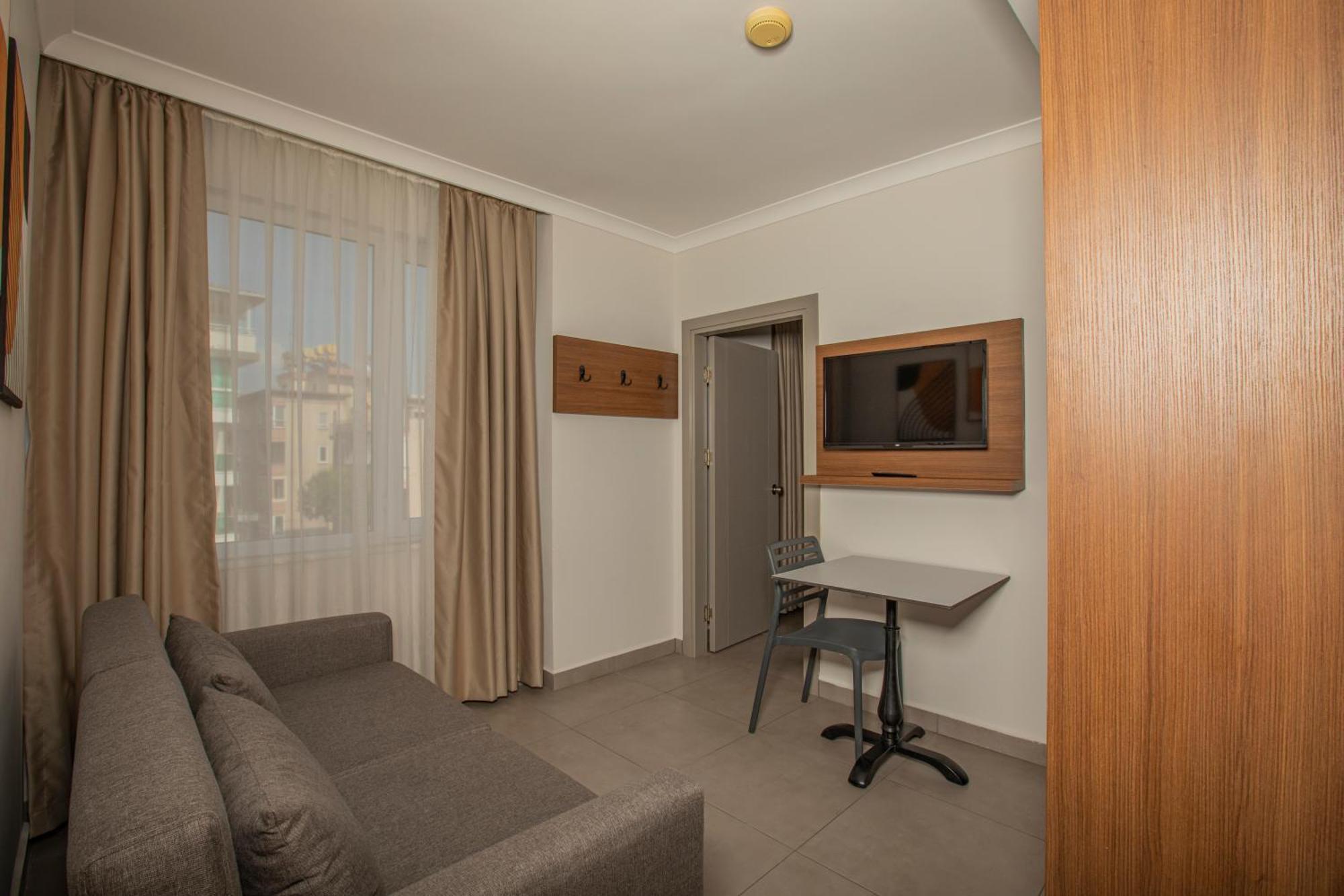 เพอร์เล อพาร์ท โฮเทล Hotel อลันยา ภายนอก รูปภาพ